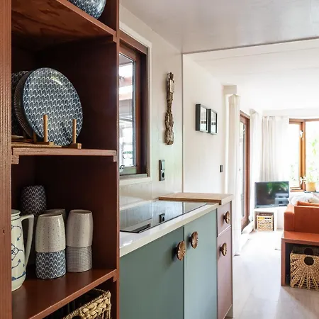 New Kleurrijke Oase Op Veluws Parkje *